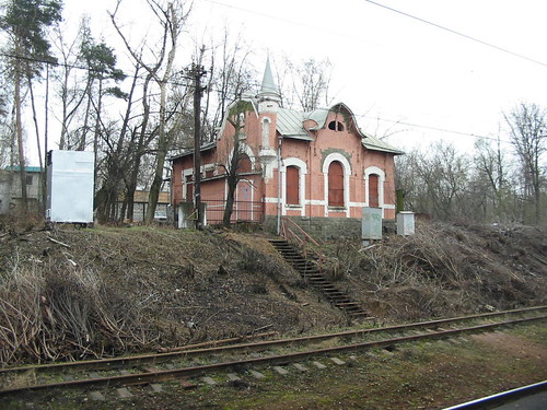 Pokrovskoye-Streshnevo abandoned station building ©  trolleway
