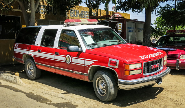 truck mexico fire gm suburban hd suv gmc 2500 bcs sanjosedelcabo r70 hcuerpodebomberos deloscabos