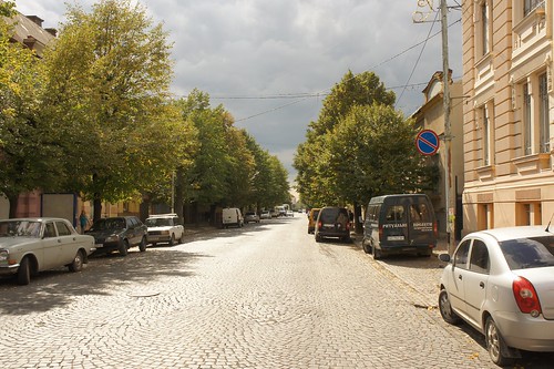     / Paving by pavestone streets of Mukachevo ©  spoilt.exile