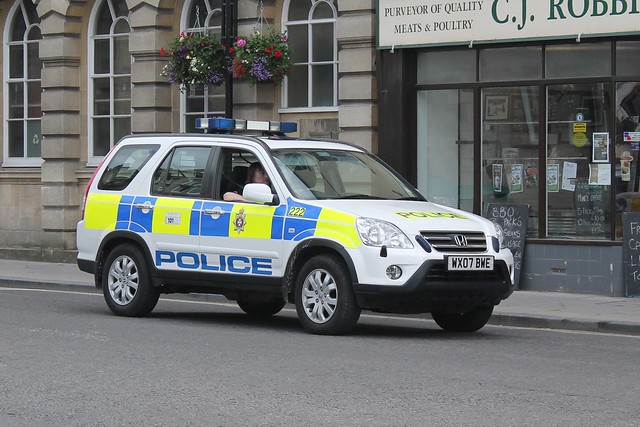 road car honda 4x4 police 4wd off vehicle wiltshire 222 crv bwe constabulary wx07