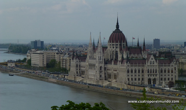 Realmente impresionante el edificio del parlamento húngaro