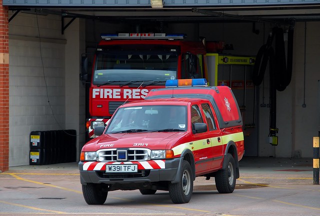 uk fire 4x4 devon vehicle emergency exmouth fordranger lv4 devonandsomersetfrs w391tfj