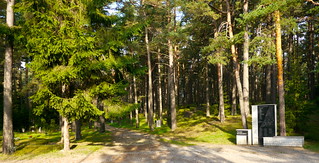 Tallinn, Estonie: le cimetière de la forêt (Metsakalmistu)