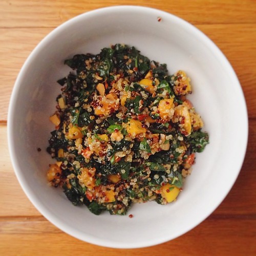 Crispy quinoa salad with kale and apricots was a success. #vegan #vscocam