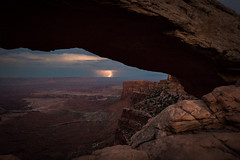 Lighting under Mesa Arch