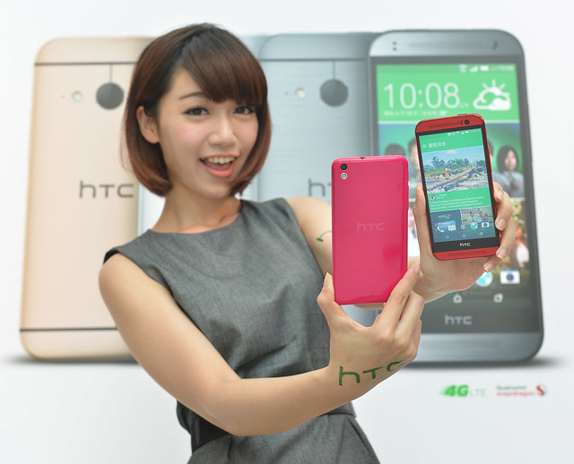 照片圖說：HTC One (M8)熱戀紅16GB與HTC Desire 816蜜桃紅魅力登場，為仕女們帶來時尚新主張，展現獨特個人風采。