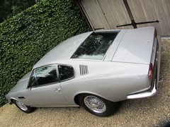 Aston Martin DBS 6 (1969).