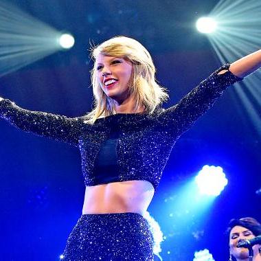 Apple will pay artists during three-month trial after TAYLOR SWIFT open letter