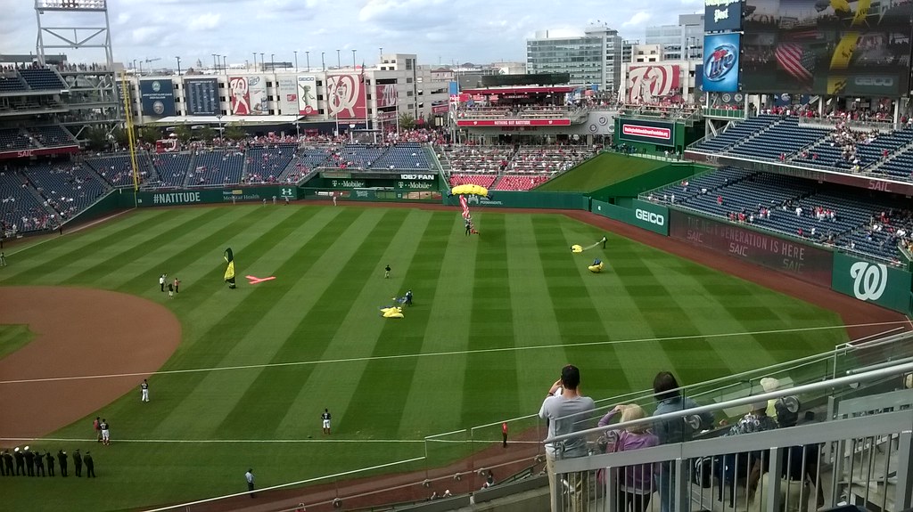 : Leap Frogs arrive at Nationals Park