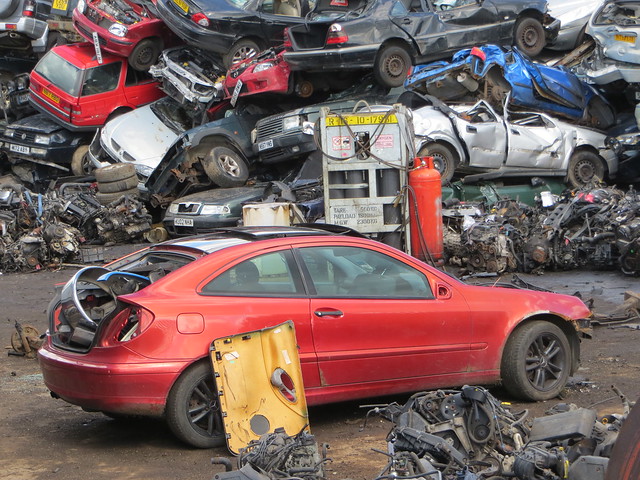 2001 cars yard mercedes benz c class recycling scrap coupe scrappy n817rbd