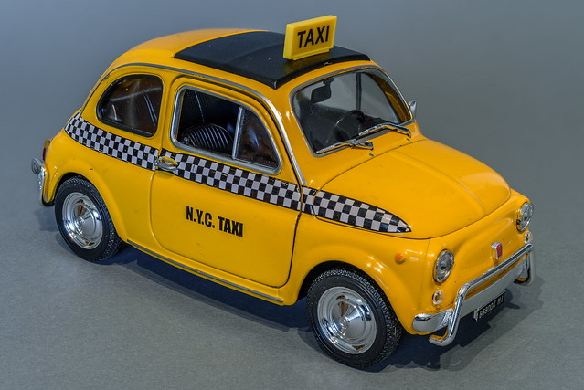 taxi 8ged dietmarschwanitz nyctaxinewyorkgelbyellowautocarfiat500fiatautomobilautomobilemodellautomodelcarwelly124focusstackingheliconfocuslightroomnikond750nikonafsmicronikkor60mmf2