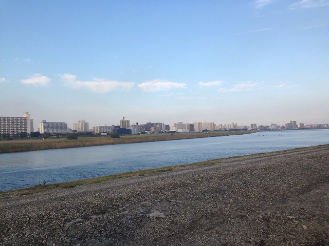 周辺を歩きましたが多摩川は絶景ですね。た...