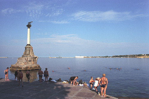 Памятник затопленным кораблям / Monument to the scuttled ships ©  sovraskin