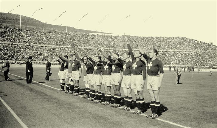 Portugal – Espanha, Estádio Nacional, 1945 (In D.N.)