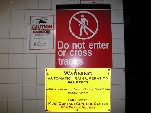 Do not enter or cross tracks sign
