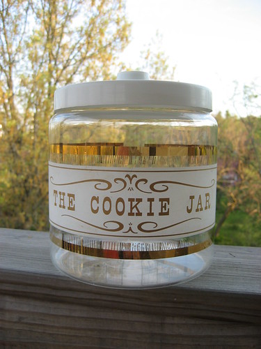 Pyrex Cookie Jar