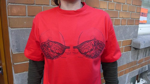 t-shirt "nichons" rouge