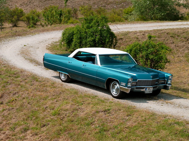 1968 Cadillac Hardtop Sedan de Ville<br/>© <a href="https://flickr.com/people/28428365@N02" target="_blank" rel="nofollow">28428365@N02</a> (<a href="https://flickr.com/photo.gne?id=5743425882" target="_blank" rel="nofollow">Flickr</a>)