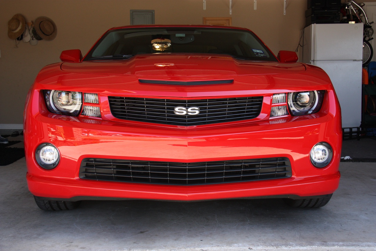 Front Grill logo Camaro 5