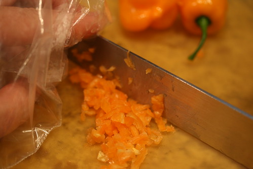 chopping an habanero