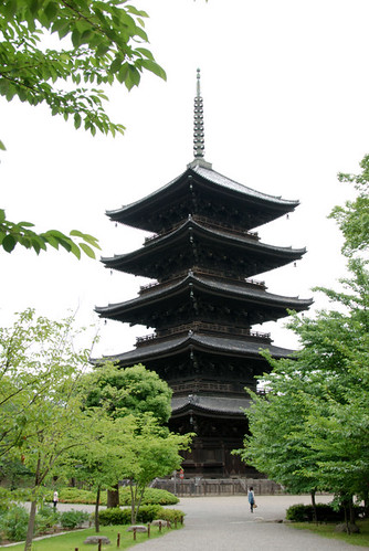 東寺的五重塔，在這裡還遇到日本遊客要我們替他們照相