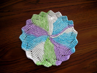 Ravelry: Round Dishcloth pattern by Amy Carpenter