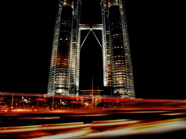 Cesar pelli's Petronas Towers, Las torres de Petrona