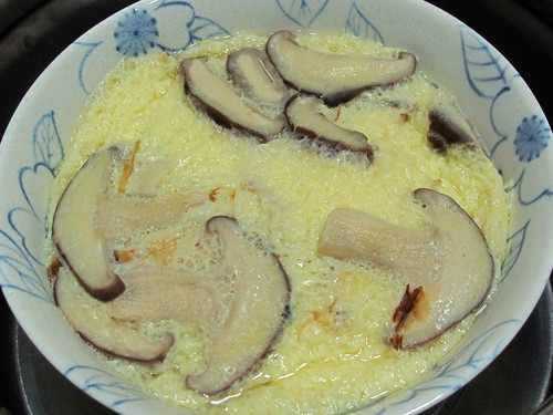 香菇蒸蛋/ homemade steam egg with mushroom