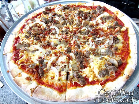 Joey Pepperoni Pizzeria Double Tops Beefy Mushroom pizza - CertifiedFoodies.com