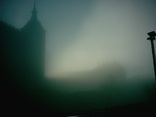 El Alcázar con Niebla