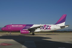 Wizz Air A320-233 HA-LPE GRO 04/08/2005
