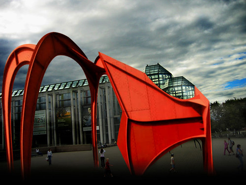 Alexander Calder • <a style="font-size:0.8em;" href="http://www.flickr.com/photos/30735181@N00/2296246212/" target="_blank">View on Flickr</a>