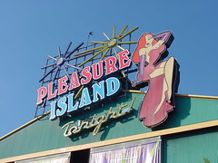 Pleasure Island - Jessica Sign • <a style="font-size:0.8em;" href="http://www.flickr.com/photos/28558260@N04/2738356691/" target="_blank">View on Flickr</a>