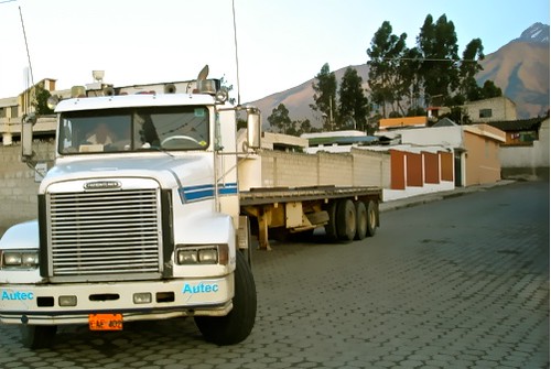 freightliner-trucks
