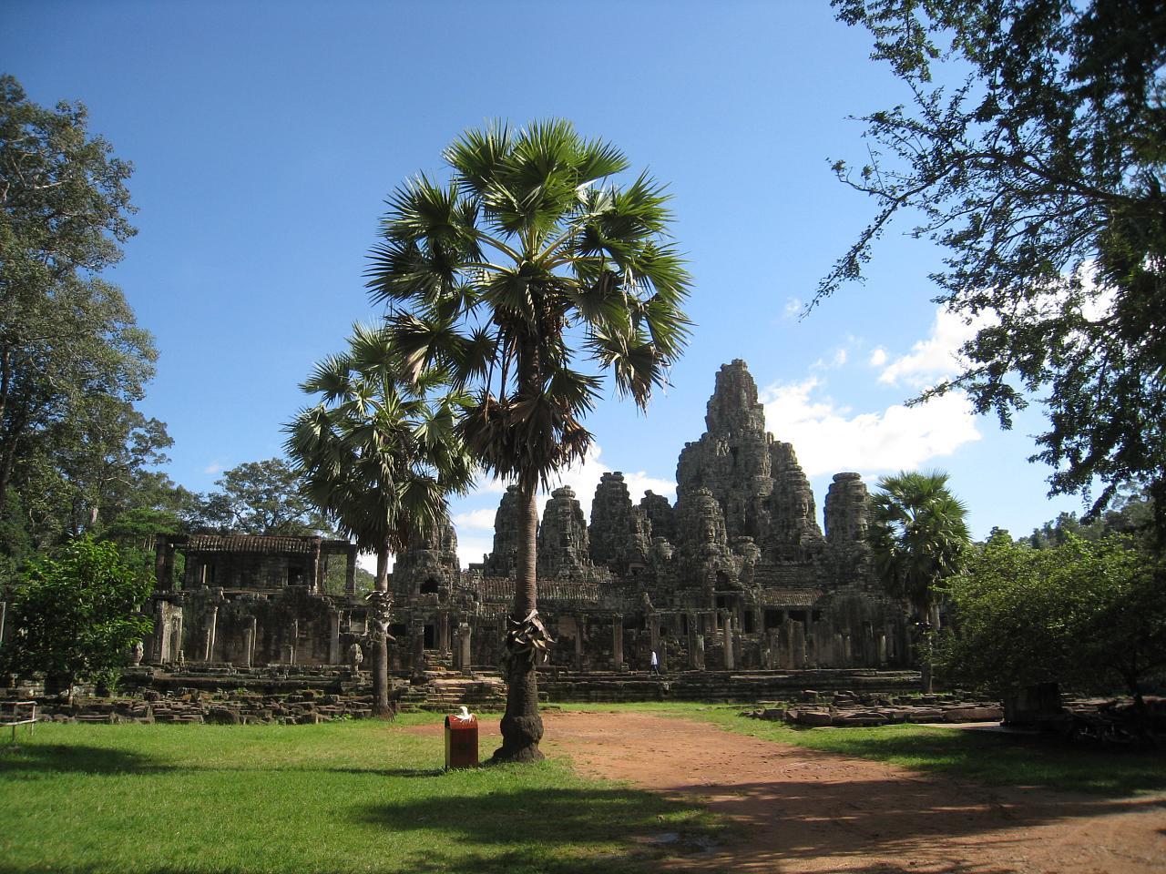 The many faces of Bayon temple.