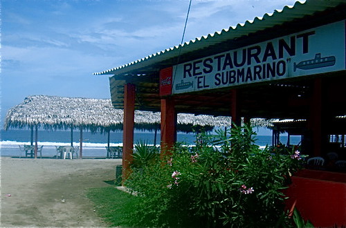 ecuador-beach-restuarants
