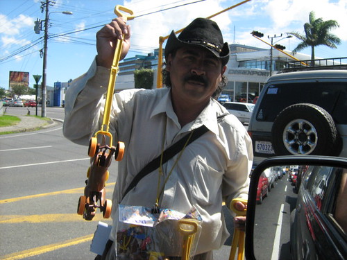 Street Vendor in Paseo Colón