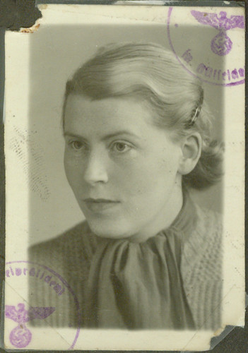 1943 German Passport Frau Fritz Wasserman