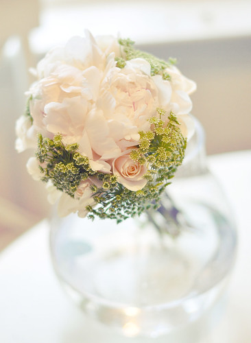 DIY White and green wedding bouquet