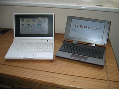 Celio Redfly and an EEE PC