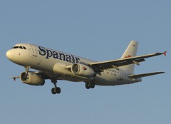 Spanair A320-200 EC-IMB BCN 29/12/2004