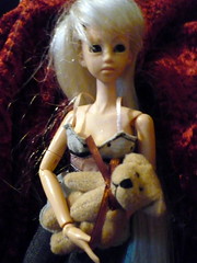 Anglų lietuvių žodynas. Žodis doll up reiškia lėlės iki lietuviškai.