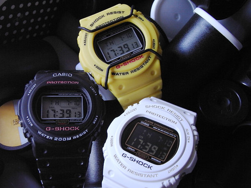 dw-5700: the old, the white and the yellow | singapore g-shock fansite