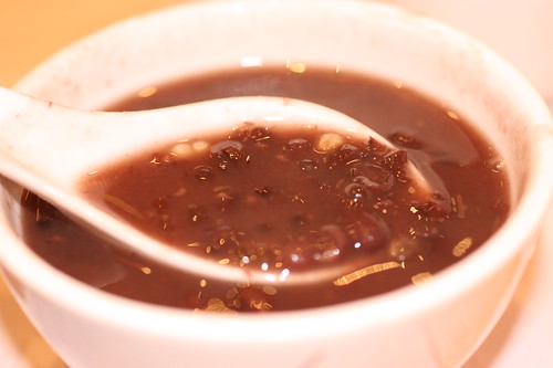Red Bean and Tapioca Dessert Soup