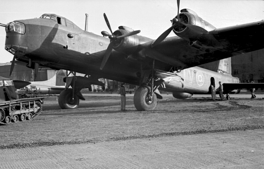 Short Stirling Bomber 06