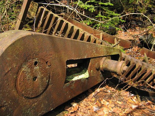 More rusted iron machinery