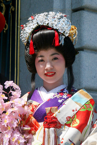 Japanese Geisha - a photo on Flickriver