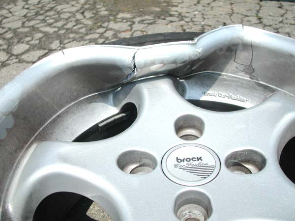 Show me damage wheels | VW Vortex - Volkswagen Forum