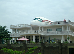 Mansion in Abuja, Nigeria - Mansão em Abuja, Nigéria