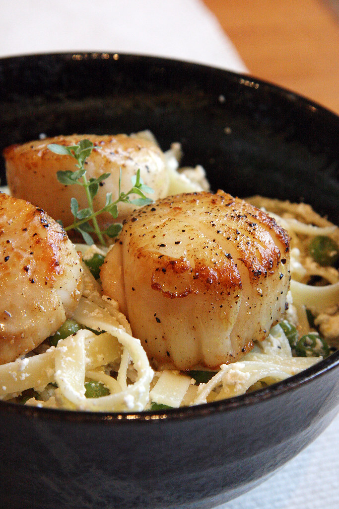 Lemon-Ricotta Pasta with Peas and Seared Scallops
